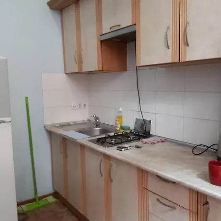 бунина 21 *