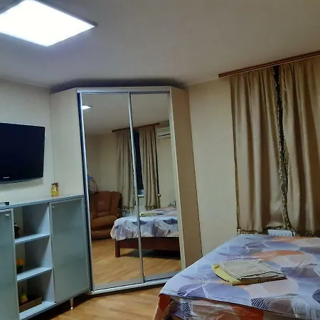 бунина 21 Apartment *
